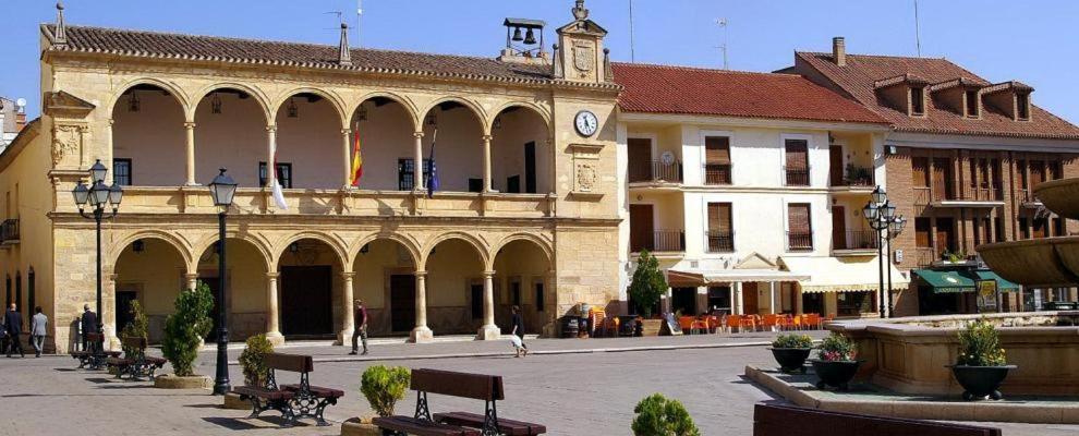 Apartamentos San Anton Villarrobledo Eksteriør bilde